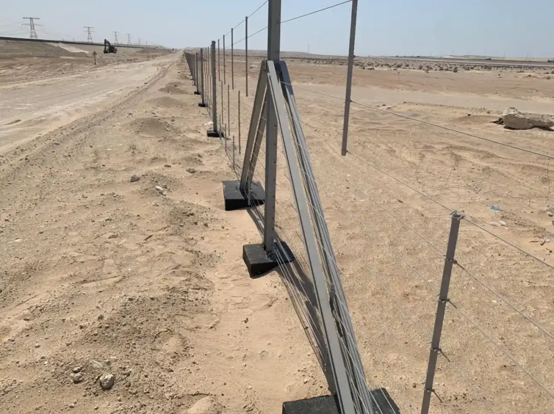 sand animal fence