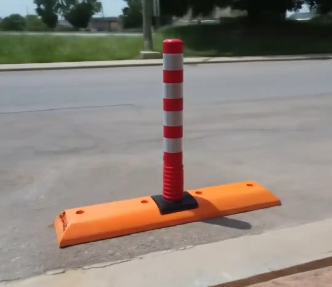 Flexible Post Long Base