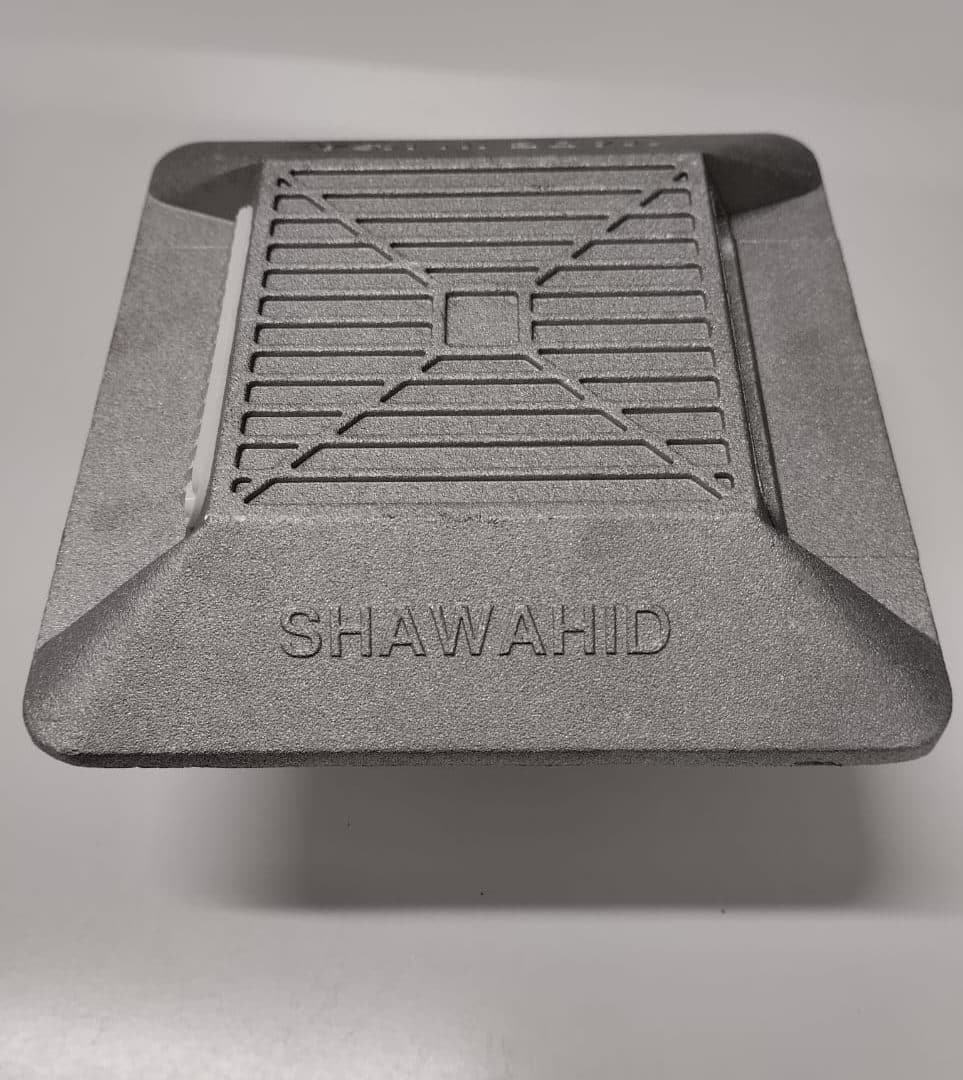 Aluminum road studs